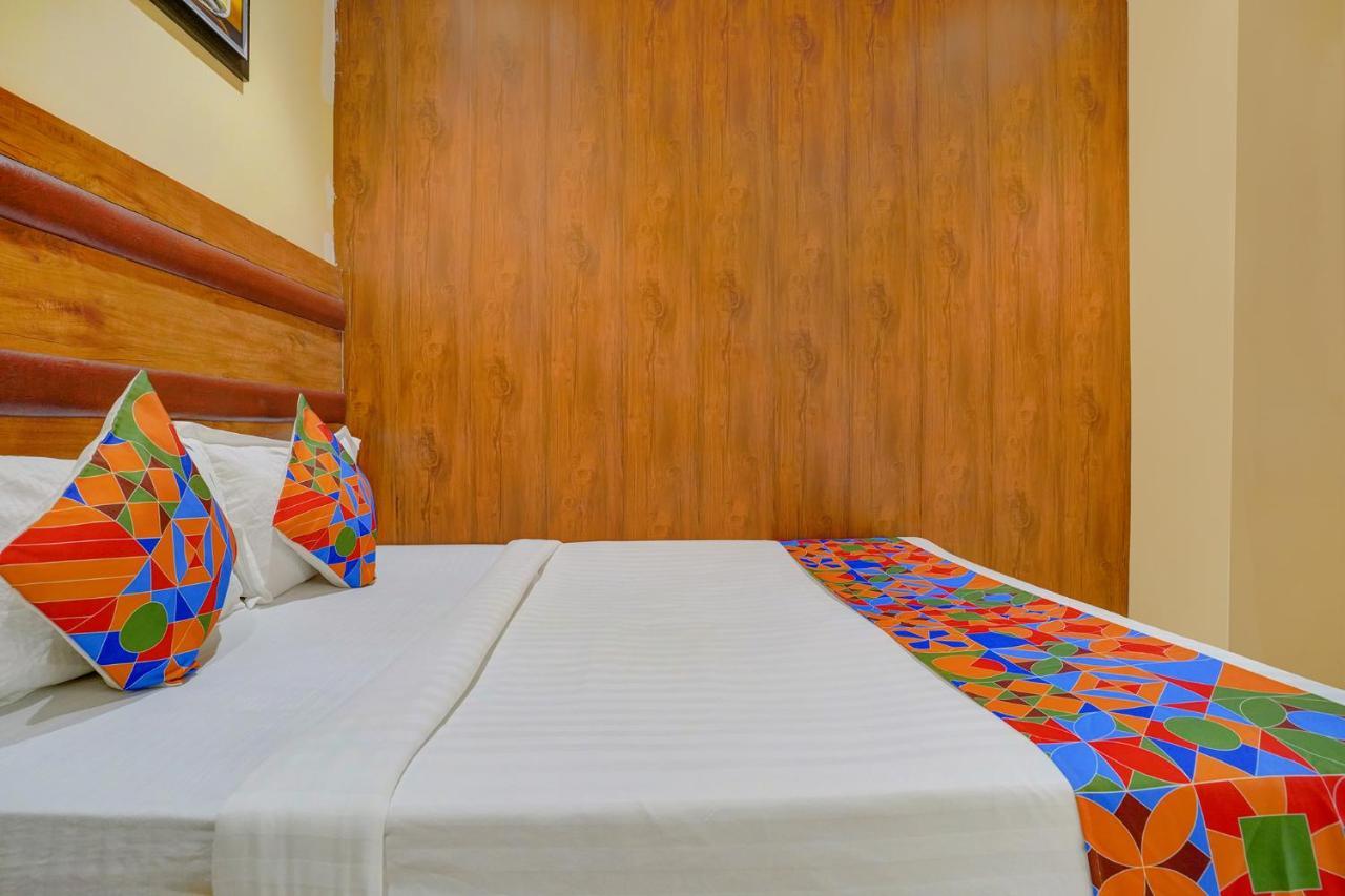 Hotel Fabexpress Colaba Grand Bombaj Zewnętrze zdjęcie