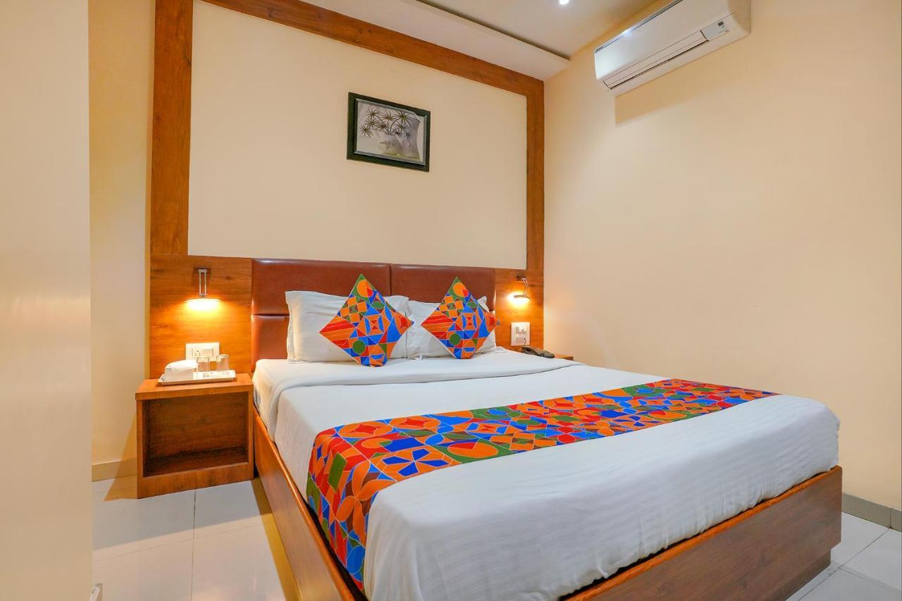 Hotel Fabexpress Colaba Grand Bombaj Zewnętrze zdjęcie
