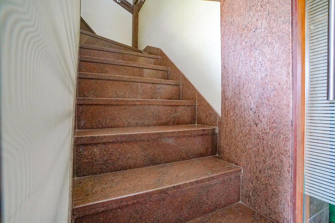 Hotel Fabexpress Colaba Grand Bombaj Zewnętrze zdjęcie