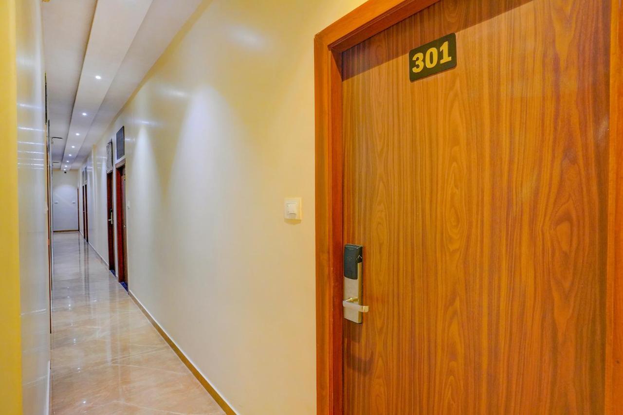 Hotel Fabexpress Colaba Grand Bombaj Zewnętrze zdjęcie